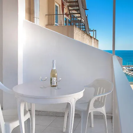 Magic Fenicia מלון 3*